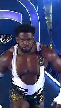 Royce Keys makes his #RoyalRumble debut 😎