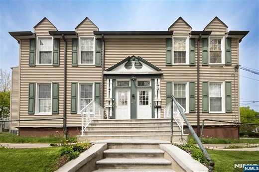 70 E Passaic Street 1 #1, Maywood, NJ 07607 - MLS 26015648 - Coldwell Banker
