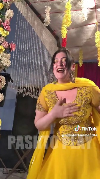 Pashto Stage Dance Performance Highlights