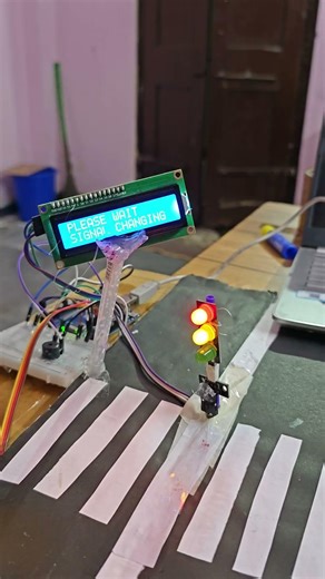 Smart Traffic Light System Using Arduino Uno 🚦 | Density-Based Signal Control with LCD