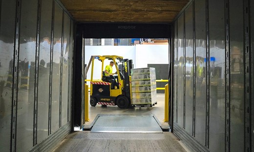 Reorder Quantity Formula: What It Is & How to Calculate It in 3 Steps