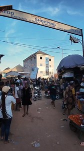 Introducing the new iPhone 200 pro max made in Africa 🤲😫 | Ianumeh