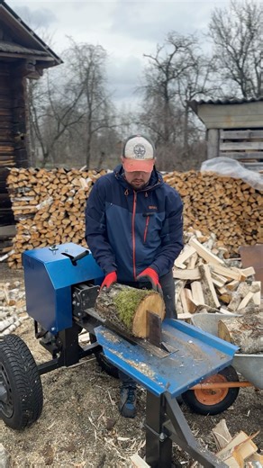 Mini log splitter for home