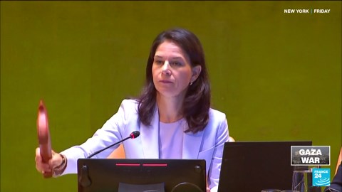 UN assembly votes to back two-state solution to Israel-Palestinian conflict