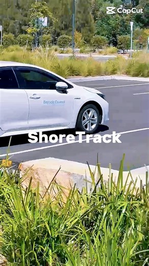 A huge thank you to Bayside Council for hosting us across their Bexley Depot, Barton Park and Dharuggang Park in Wolli Creek. Our country kids got a real insight into what city councils manage. At the depot, the team walked us through their maintenance regimes, garbage management, lawn mowing operations, and everything that keeps local infrastructure moving. They explained how projects are funded, how ratepayer dollars are spent, and what it takes to maintain roads, beaches, parks and community 