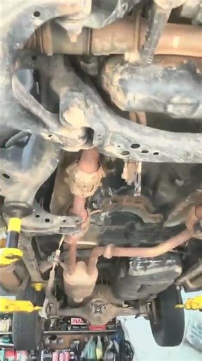 #ដើម្បីជៀសវាងការចំណាយនិងខាតពេលវេលាសូមបងប្អូនយើងដែលប្រើប្រាស់ឡានឧស្សាហ៏ត្រួតពិនិត្យប្រេង #automobile