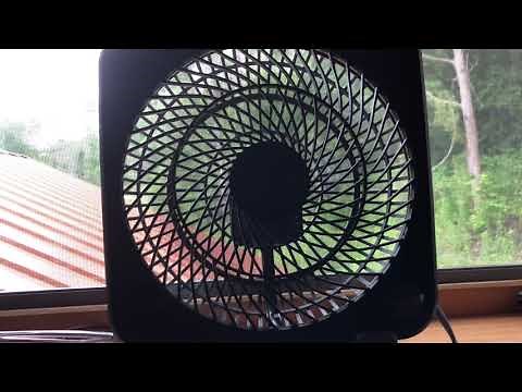 Black Mainstays 9 Inch Personal Box Fan.