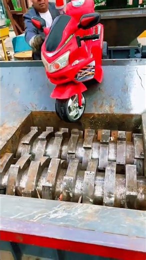 Dad put the motorcycle in the machine Carriage House wooden artist ll #cartoon #shortvideoshorts