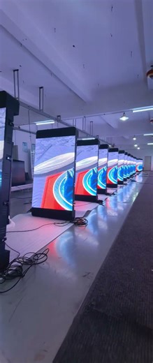 Outdoor LED pole screen P5 800x1280mm