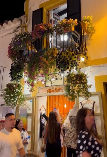 AnniesIbiza (@anniesibiza) - Discover Stunning Ibiza Party Dresses for Summer 2025