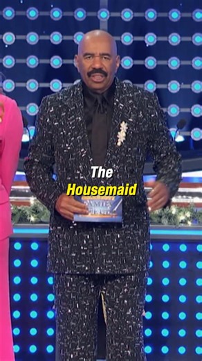 The Housemaid and the Housewives brought gifts for the audience?! 🎁💸 🎁 More surprises on an all-new Celebrity Family Feud Holiday Special, airing TONIGHT (12/4) at 8/7c on ABC. Stream on Hulu. | Family Feud
