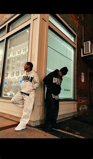 Urban Threads: Exciting Streetwear Unveiled!