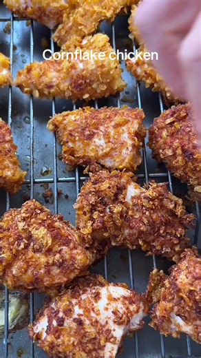 Crispy Cornflake Chicken: A Crunchy Dinner Delight