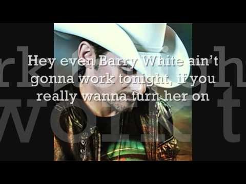 Old Alabama -- Brad Paisley ft. Alabama (Lyrics on screen)