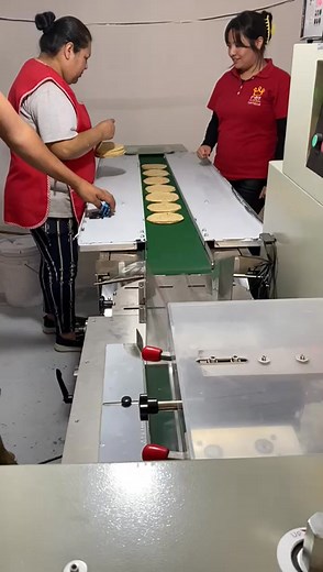 Embolsadora automática de tortillas🫓 -Cotiza hoy mismo🤗 -Maquinaria nueva -Envíos a todo México🇲🇽 #emprendimiento #tortillas #totopos #foryoupage #embolsadoras #automático | Expertpack Jalisco