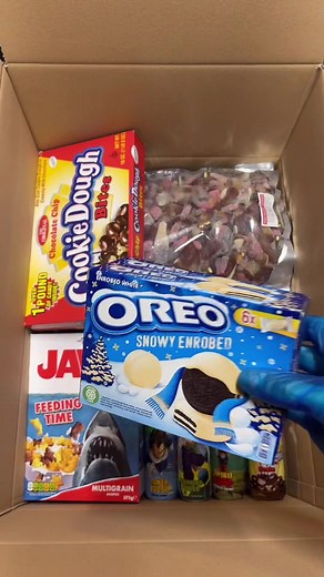 Packing Orders with Molly and Olya!