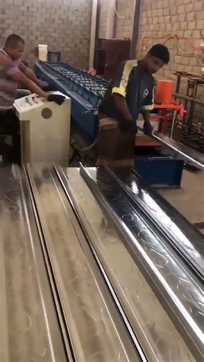 Making Steel Sheet Cold Metal Rolling Door Frame Roll Forming Machine