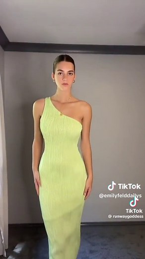 fit check 💚✨ #emilyfeld #emilyfeldlook