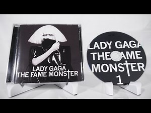 Lady Gaga - The Fame Monster CD Unboxing