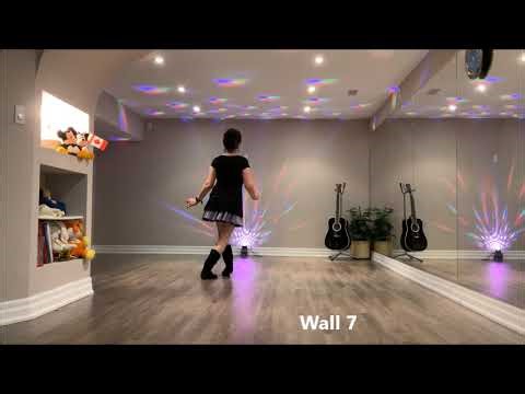 Heart In Two line dance (Dance & Teach)