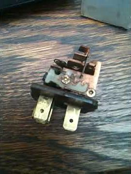 VW headlight relay