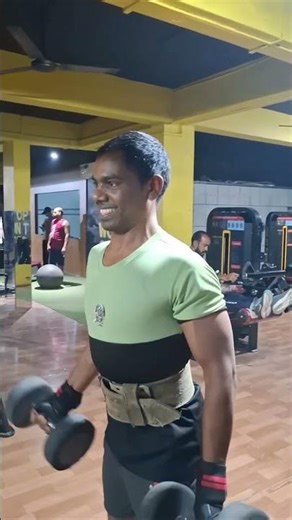 3 Moves to Build Bigger Biceps, even in a Polo Shirt #workout #fitness #shorts #gymmotivation #fit