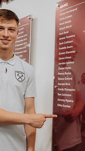 Forever etched in West Ham history ✍️ Ollie Scarles unveiled his name on the plaque of Academy graduates that have started a league game for the Club 👏 | West Ham United