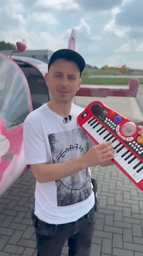 196K views · 2.5K reactions | #2000s #music #airplane #aroundtheworld #atc #djdziekan | Dj Dziekan | Facebook