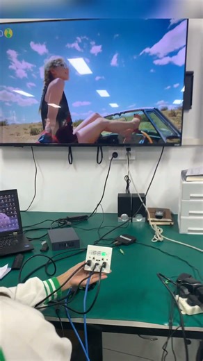 Make conference room prep a breeze: HDBaseT HDMI&TypeC Wallplate Transmitter works w/ Cat5e cables