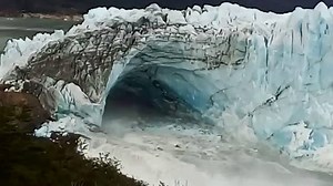 8.2K views · 140 reactions | VIDEO: Parts of Argentina's famous Perito Moreno Glacier, including an impressive ice arch, collapsed at the weekend | AFP News Agency | Facebook