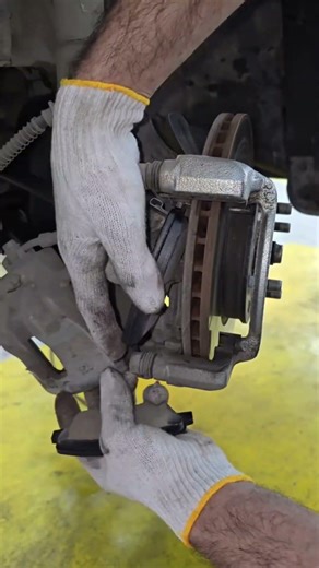 Brake pads replacement guide #carpart #mechanic #automobile #carrepair