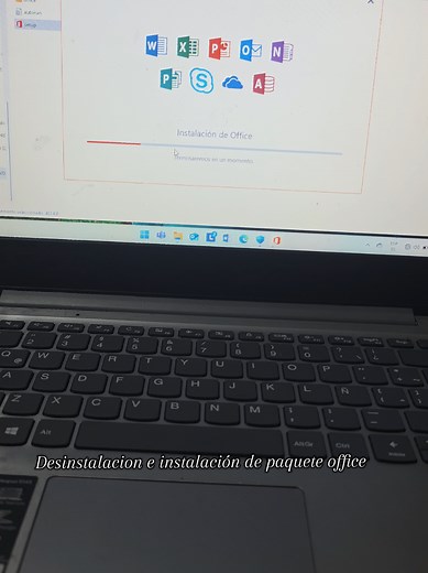 Desinstalacion e instalación del paquete office a una laptop #laptop #office #bladereparaciones #software #reparaciones