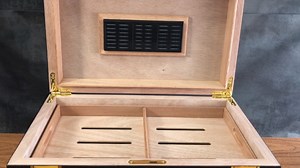 Watch Cigar Humidor, Luxury Cigar Storage Box on Amazon Live