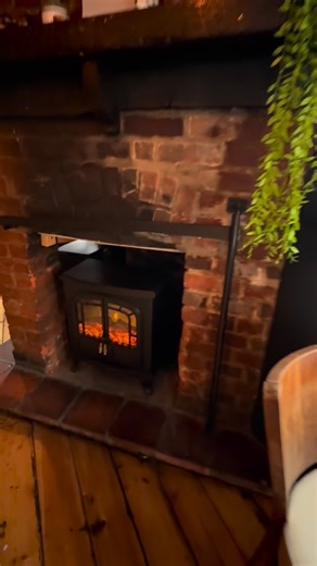 BUN X on Instagram: "We are doing everything we can for ya we promise! We’ve fitted auto closers on all doors… 4 fires running… CENTRAL HEATING IS ON 🔥 Additional heaters dotted around! Baskets of throws and blankets! All the candles 🕯️ It’s been -5. The pubs nearly 300 years old! But we are trying our very best … as always! See you all soon! 😎😎😎"