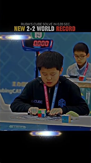 New World Record 2×2 Rubik's Cube Solve In 0.39 Sec. Eden Ye #shorts #worldrecord #rubikscube