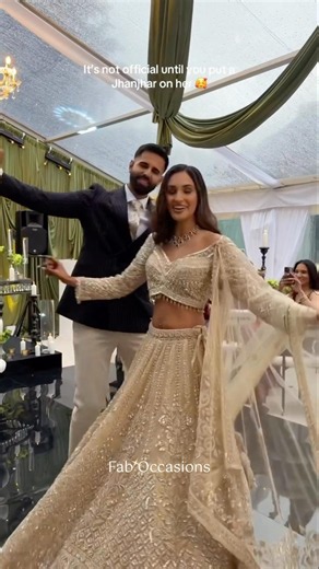 Groom Puts Jhaanjar on Bride's Feet | Couple Goals | Romantic Moments | Wedding Dance | Lehenga Love