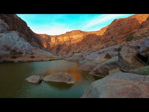 Fish River Canyon Hike: Into the Desert