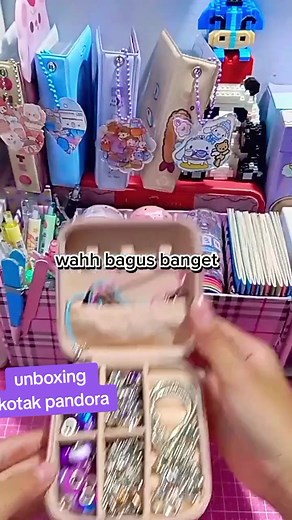 Unboxing kotak pandora🩷🪻🎊#unboxing #fyp #kotakpandora#gelangpandora #viram #gift