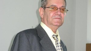 În capitalismul de cumetrie, de unde atâta respect față de școală și de profesori?