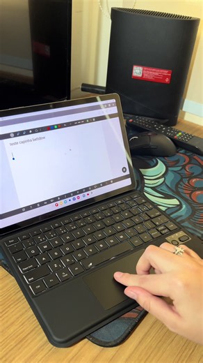 Capinha que transforma tablet em notebook para Tab S10 Lite
