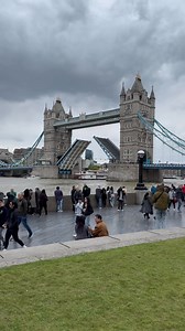 148K views · 10K reactions | The most impressive view of Tower Bridge 朗 | Touchdown London | Facebook