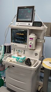 Modern Anaesthesia Machine with multiple facilities | Khalid's Clinical Anaesthesia