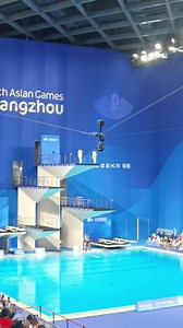 Congrats! 🏅️Quan Hongchan & Chen Yuxi claimed the first gold medal for Chinese Diving Team at the Hangzhou #AsianGames. 💦 #AsianGames2023 #Hangzhou #Diving #sports #China #Gold | iChongqing