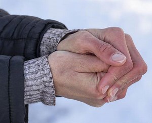 How fast can you get frostbite? What to know as Illinois wind chills drop