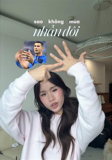 Mình vẫn dùng song song 3 thiết bị để tracking sức khoẻ: apple watch cho các bài tập gym, đồng hồ Garmin cho việc chạy bộ, và nhẫn Oura cho giấc ngủ. Là 1 người trải nghiệm cùng lúc 3 cái thì hiện tại mình thấy mỗi cái nó tốt cho 1 mục đích - chưa có món nào là tốt nhất cho cả 3 mục đích mình muốn đo lường ở trên. Với các hoạt động thể dục, thể thao thì đồng hồ hiện tại vẫn track tốt hơn. Đặc biệt với các môn đặc thù như là chạy bộ, cần GPS, thì đồng hồ Garmin mình thấy vẫn đang là ổn nhất. riên