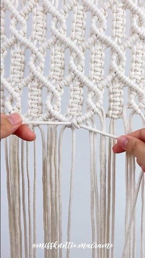 Macrame wall hanging pattern tutorial for beginners #macrame #macramediy #macramedecor #handmade