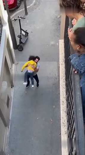 What is happening on this street! 😱#scary #caughtoncamera #omg