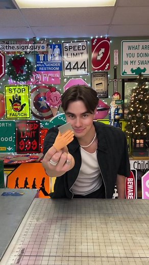 motion of the ocean #work #asmr #signs #oddlysatasfying #foryou #fyp #signguy