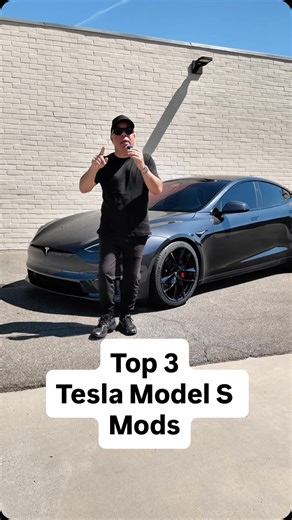 T Sportline on Instagram: "This 2025 Model S Plaid looks  with brand new TSS Wheels and carbon fiber accents from Tsportline #tesla #teslamotors #teslamodels #teslamod"