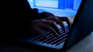 Új platformokra terjeszkedik a Microsoft vírusirtója | 24.hu